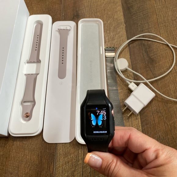 Apple Watch Sport. 38mm Case. 1 st generation - Picture 3 of 10